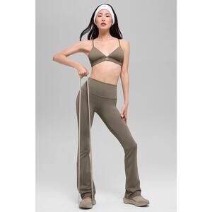 Alo Yoga Light Cocoa Splendor Bra & Airbrush High Waist Bootcut Legging Small